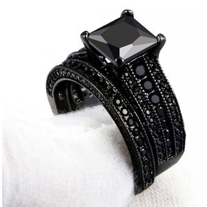 Princess cut black sapphire sterling silver ring sz 8